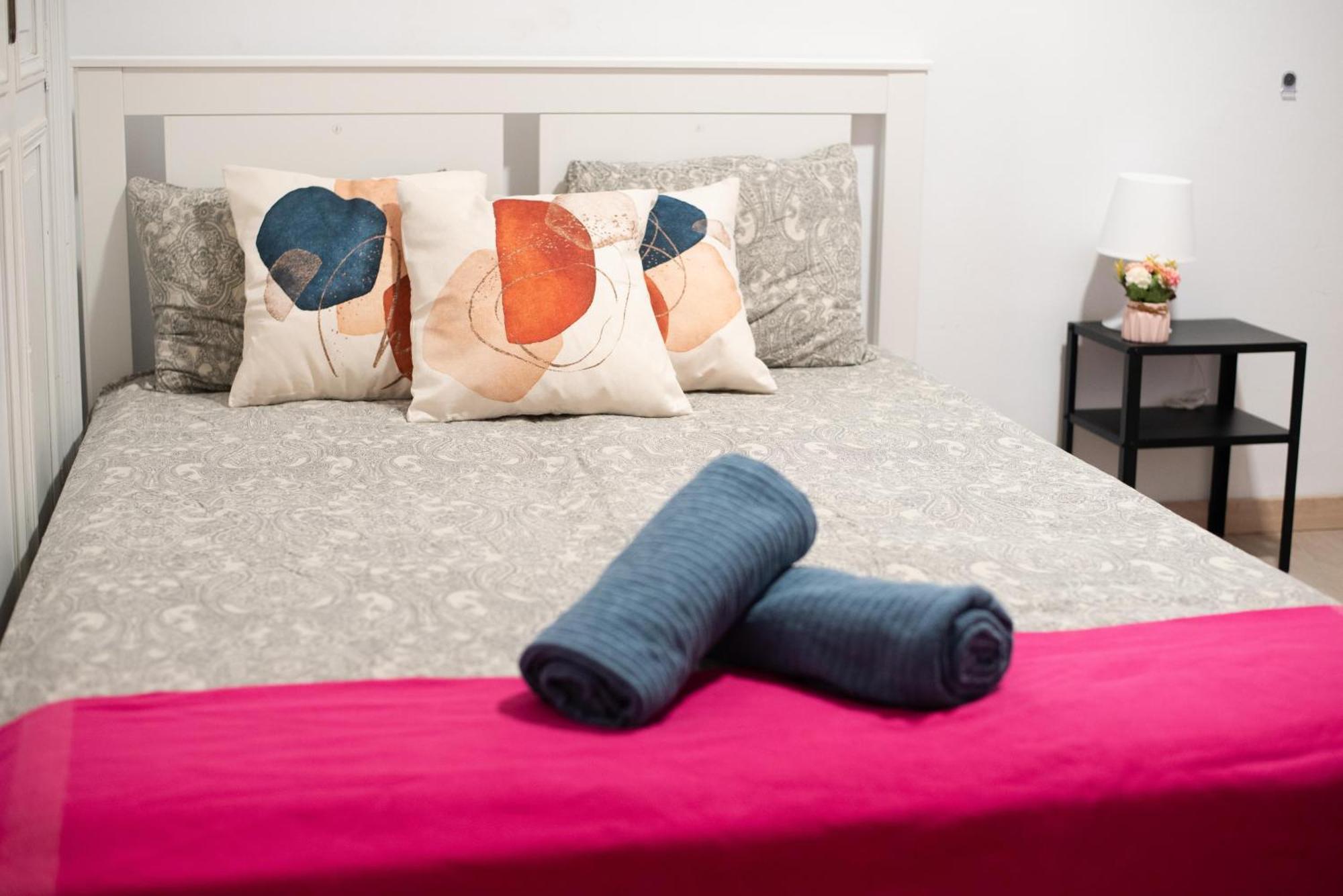 Eixample Private Rooms Barselona Dış mekan fotoğraf